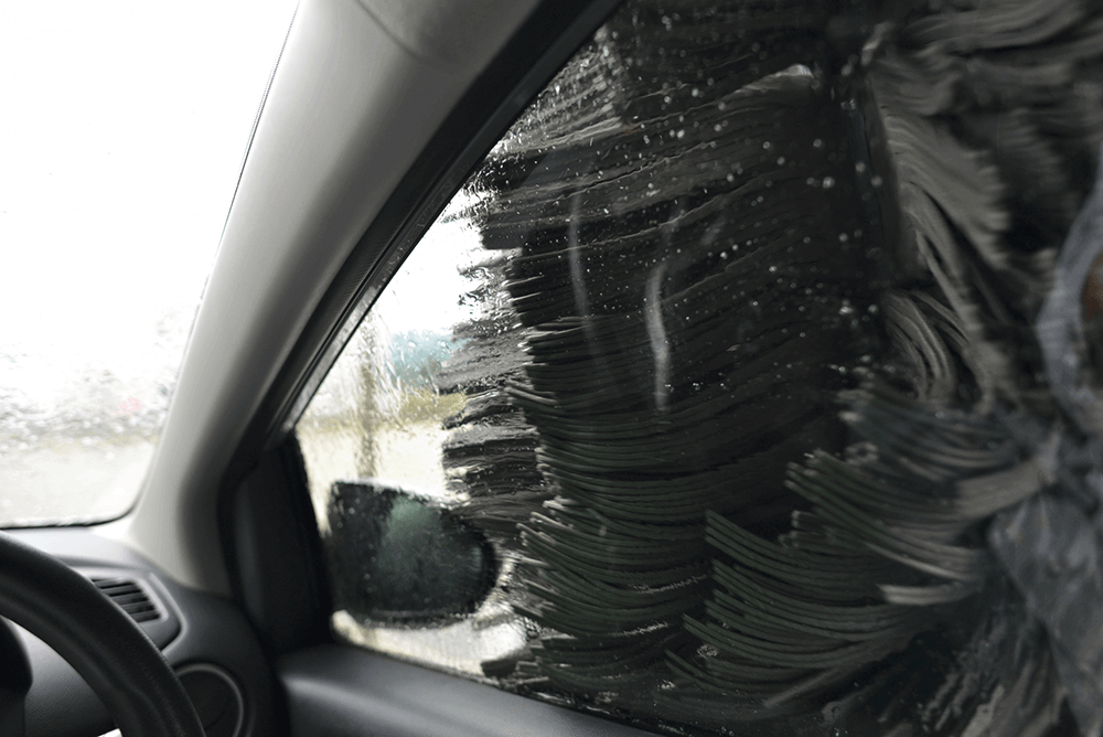 洗車機洗車の値段の平均は?1人当たりの消費価格・洗車の頻度を紹介